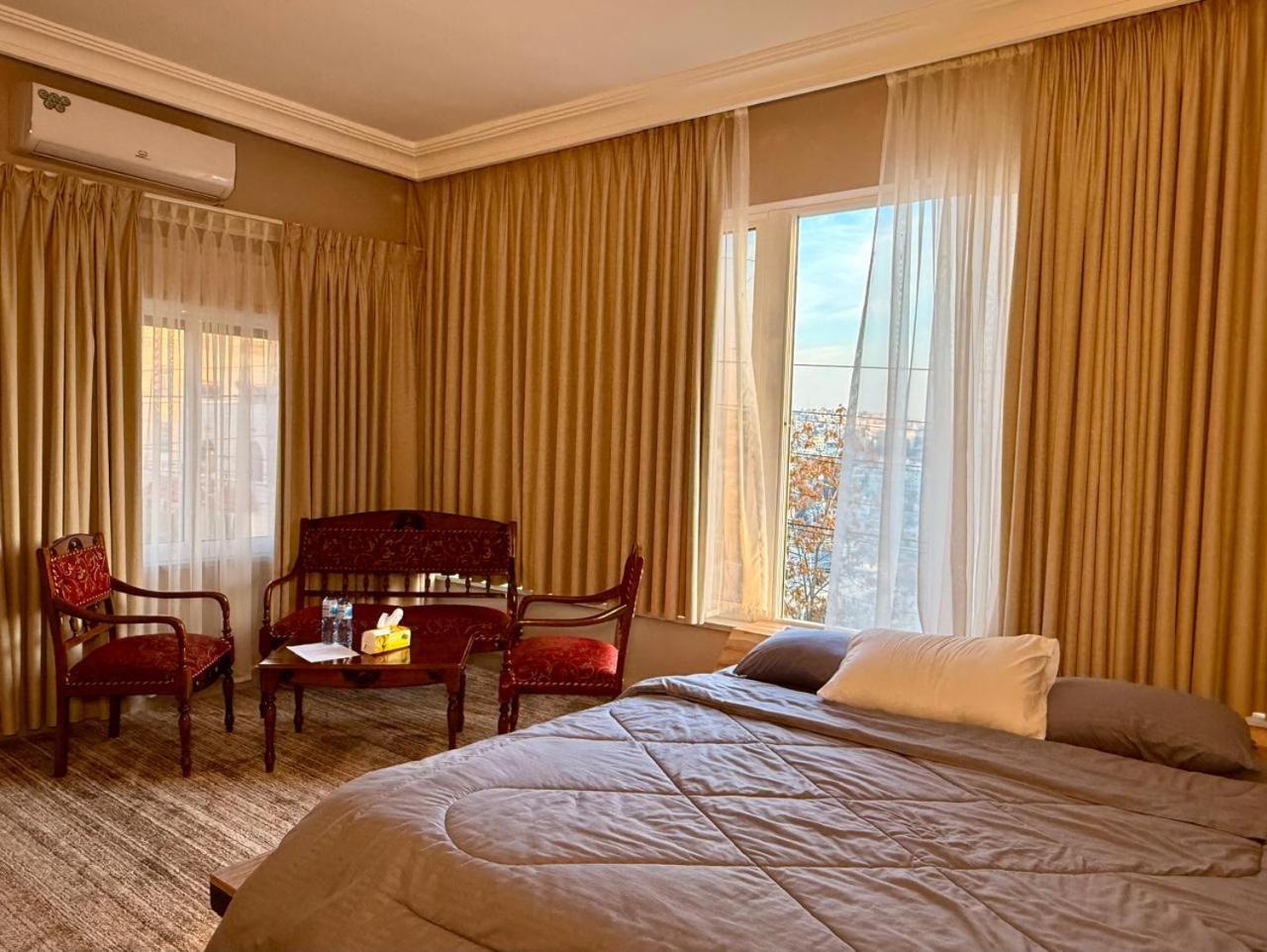 Hotel Beit Ahlan Amman Exterior foto