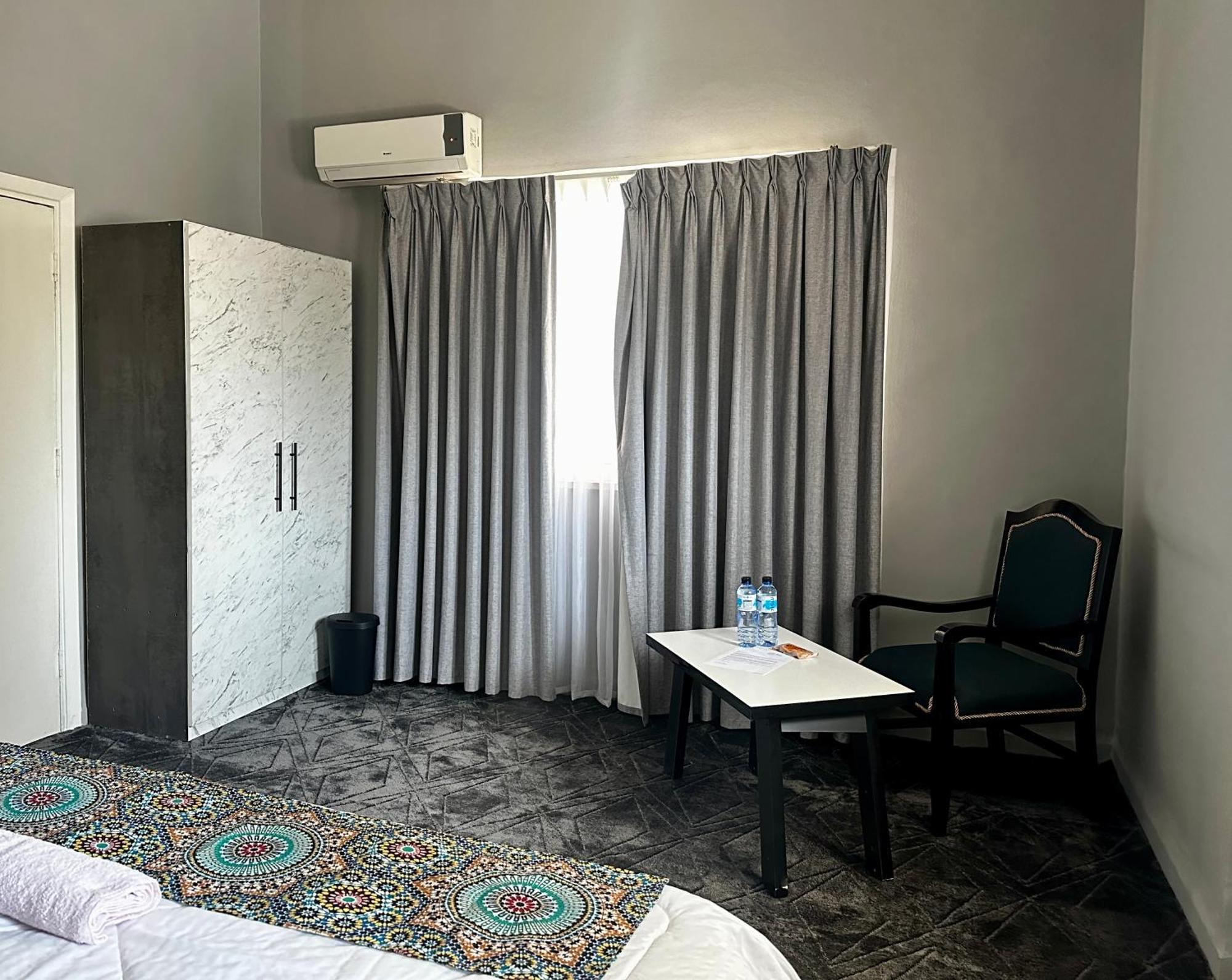 Hotel Beit Ahlan Amman Exterior foto