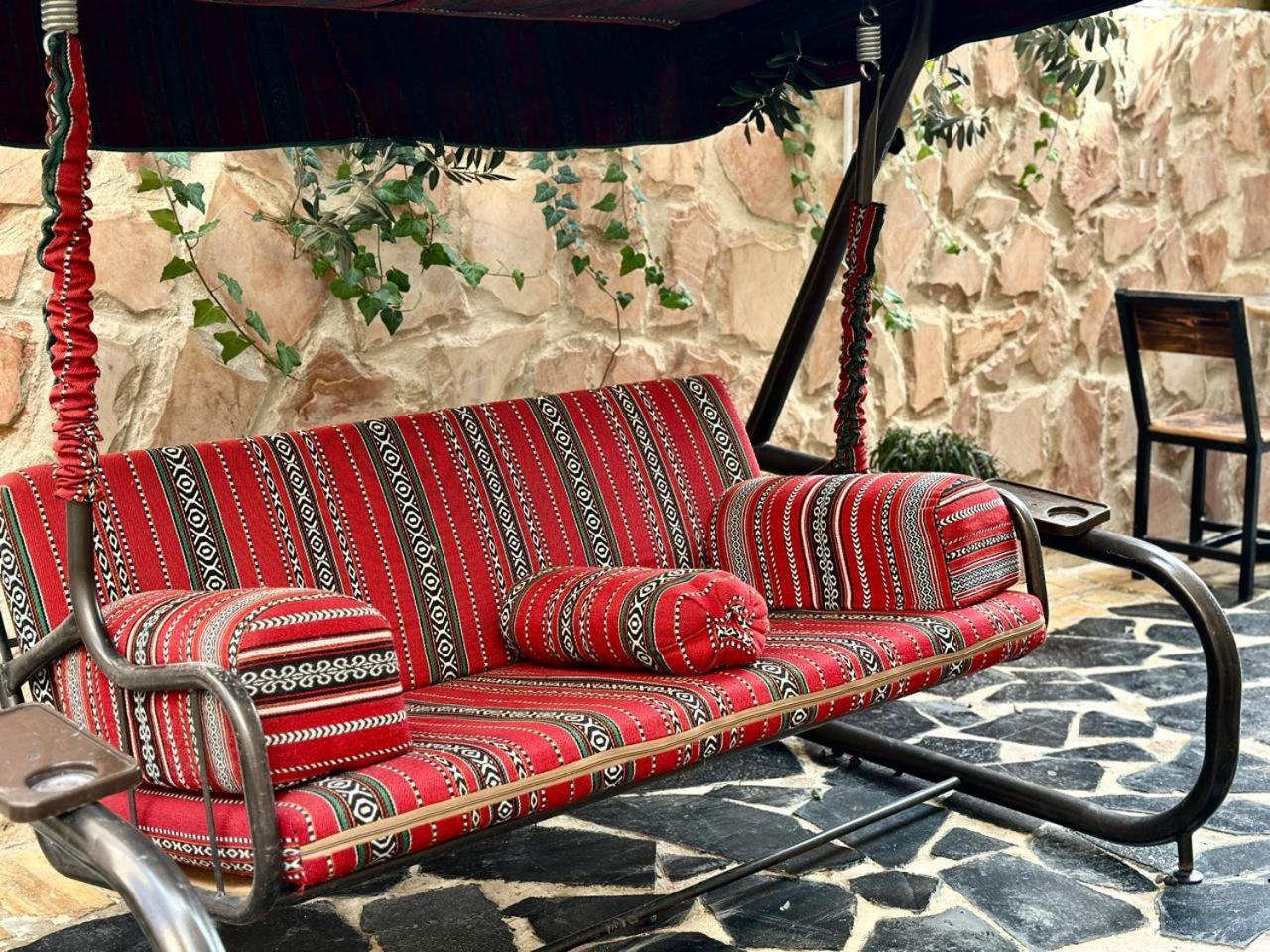 Hotel Beit Ahlan Amman Exterior foto